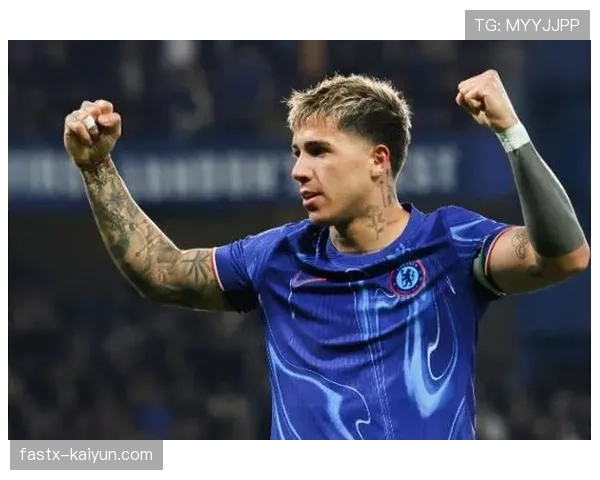 官方:切尔西中场恩佐·费尔南德斯因伤缺阵四周,球队转换枢纽受损 官方:切尔西中场恩佐·费尔南德斯因伤缺阵四周,球队转换枢纽受损